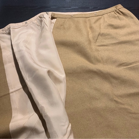 Vintage Wool Skirt Set with Couture Cut - Picture 8 of 9